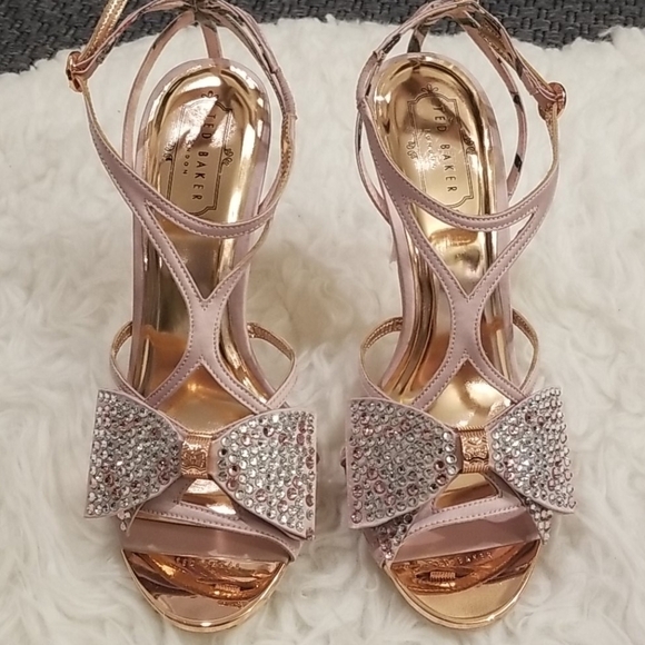 💕TED BAKER💕 Arayi Crystal Bow Strap Sandal Pink - Picture 1 of 5